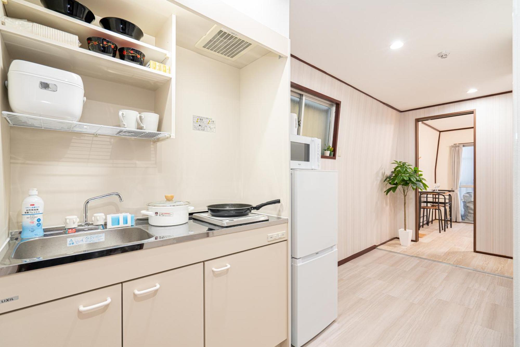 Shinjuku Convenience Hub: Steps From Shinokubo Station Apartment Tokyo