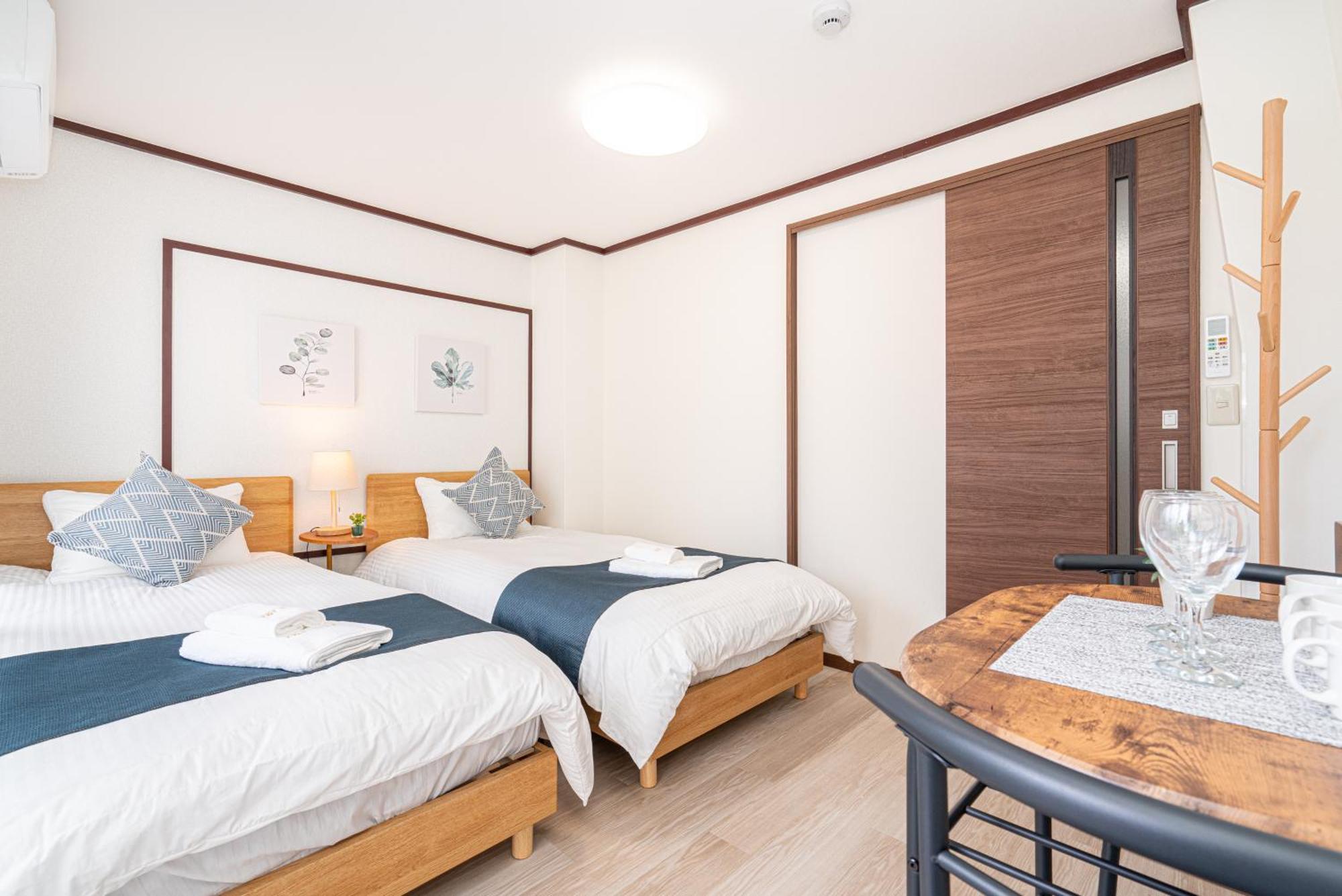 Apartment Shinjuku Convenience Hub: Steps From Shinokubo Station *